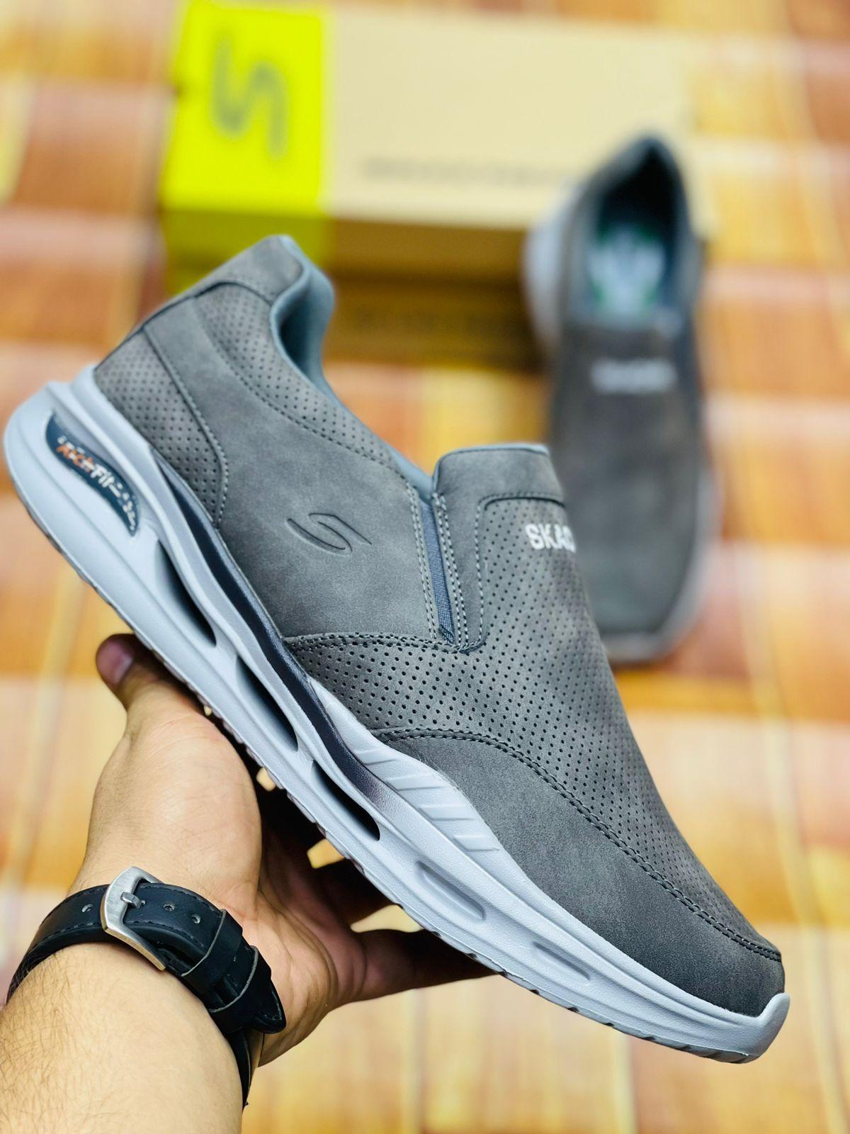 Sketchers Air Arch Fit - SHOEZIFY