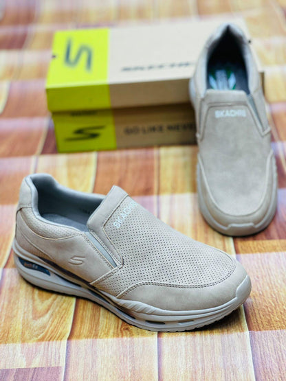 Sketchers Air Arch Fit - SHOEZIFY