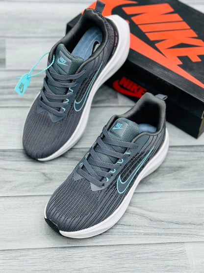 NK AIR ZOOM RUNNER PLUS