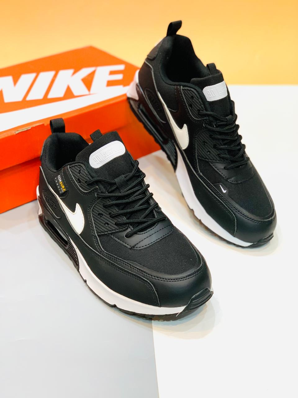 Air Max Active Black White