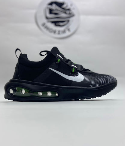 NK AIR MAX PLUS BLACK GREEN