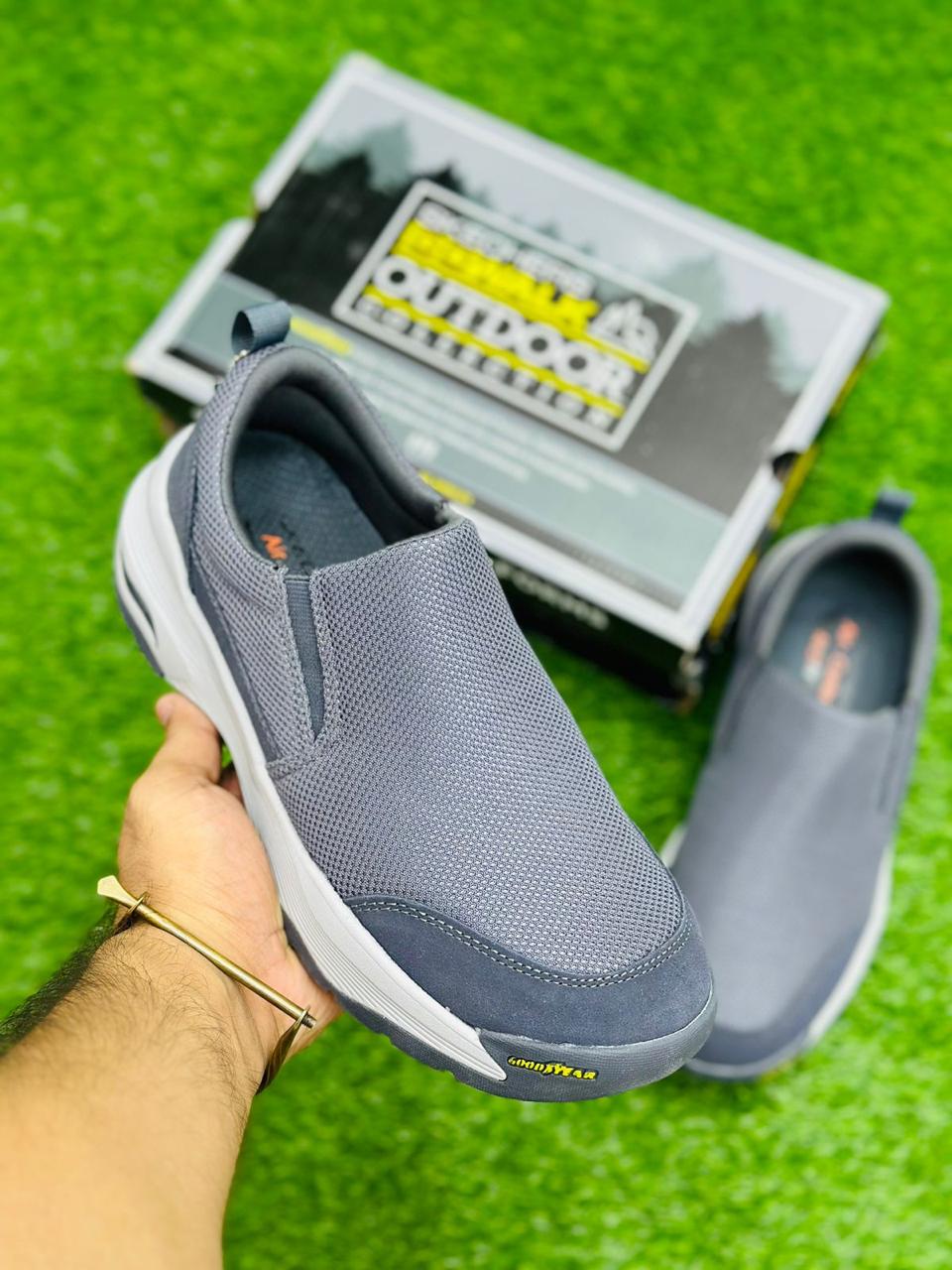 Sketchers Archfit GoodYear