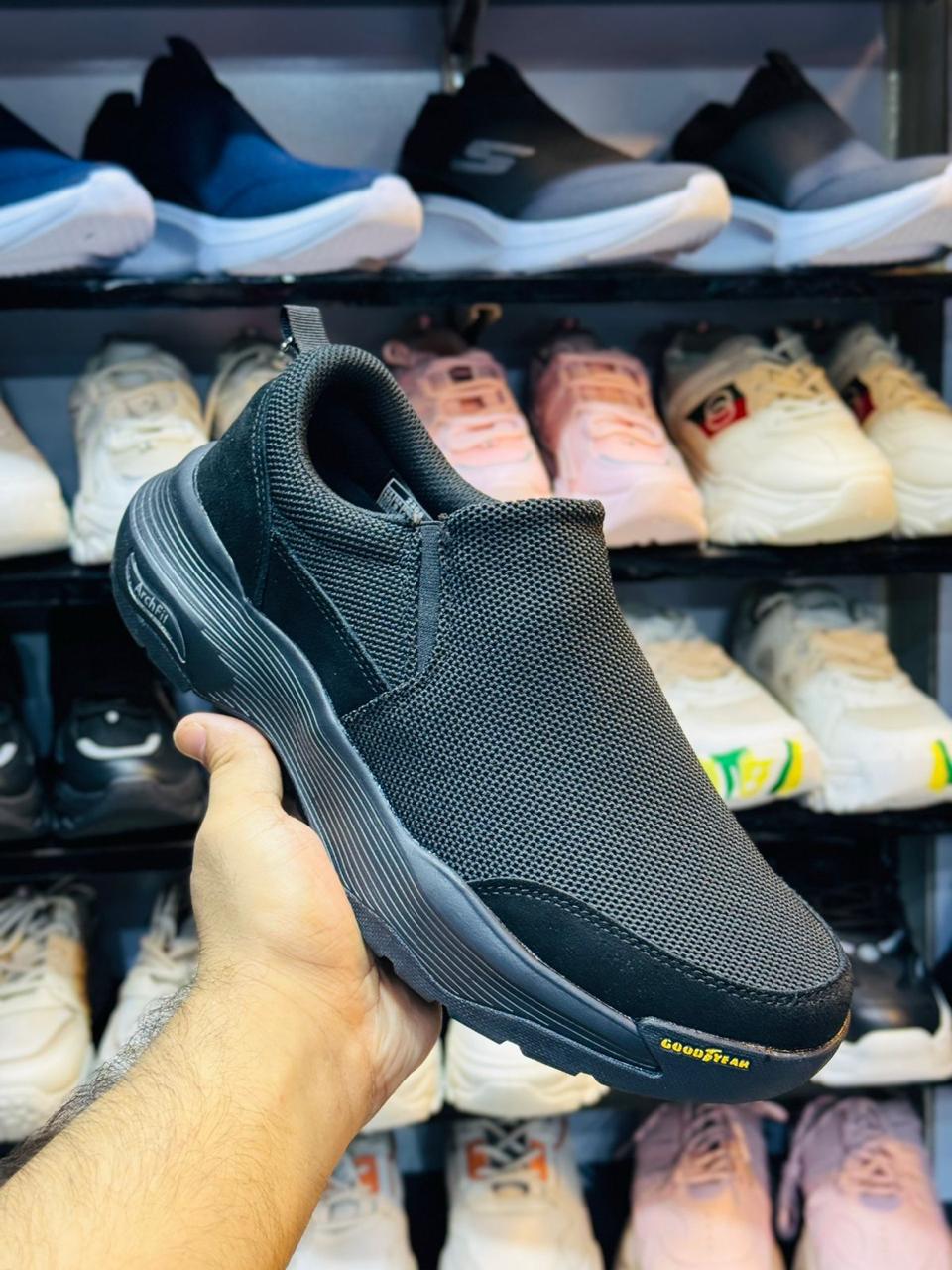 Sketchers Archfit GoodYear