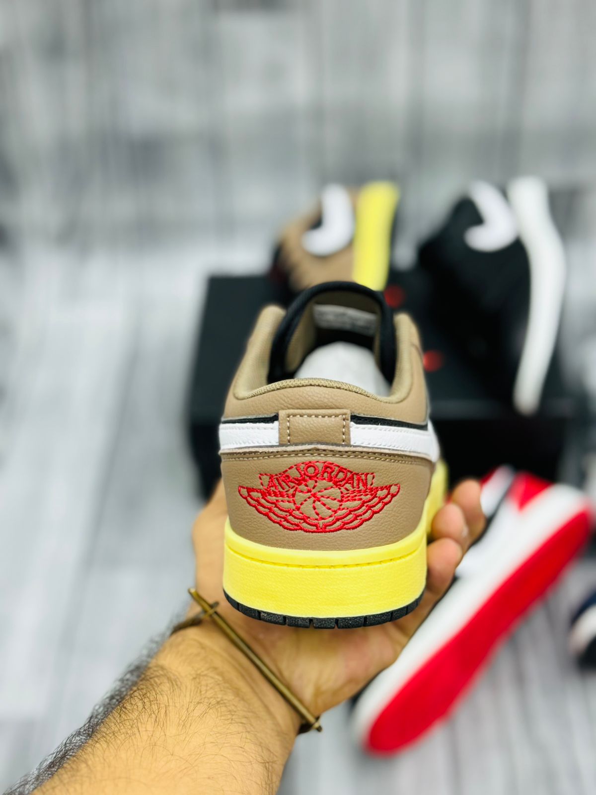 NK AIR JORDAN 1 LOW