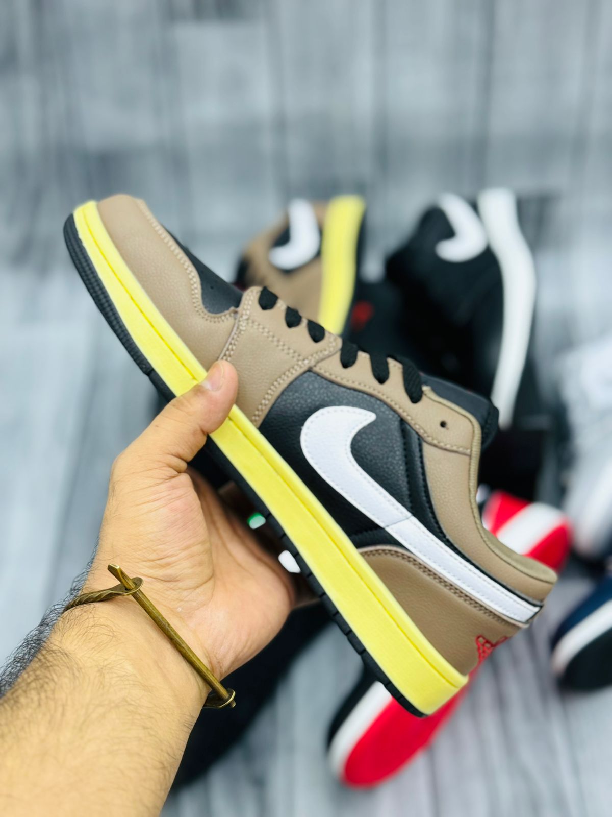 NK AIR JORDAN 1 LOW