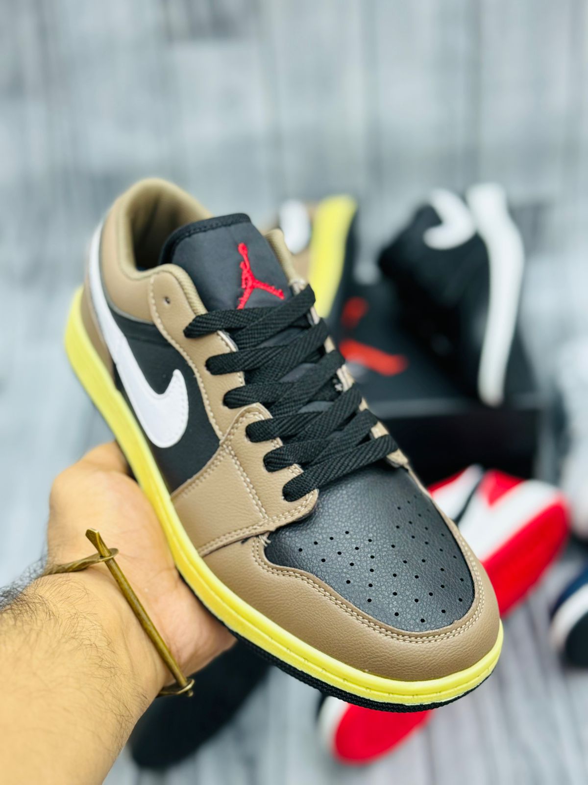 NK AIR JORDAN 1 LOW