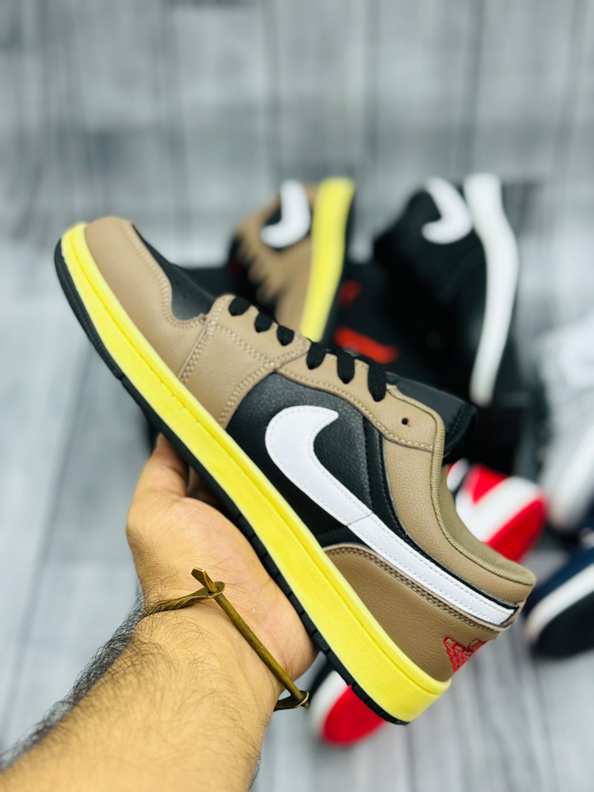 NK AIR JORDAN 1 LOW