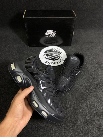 NK AIR MAX PLUS TN