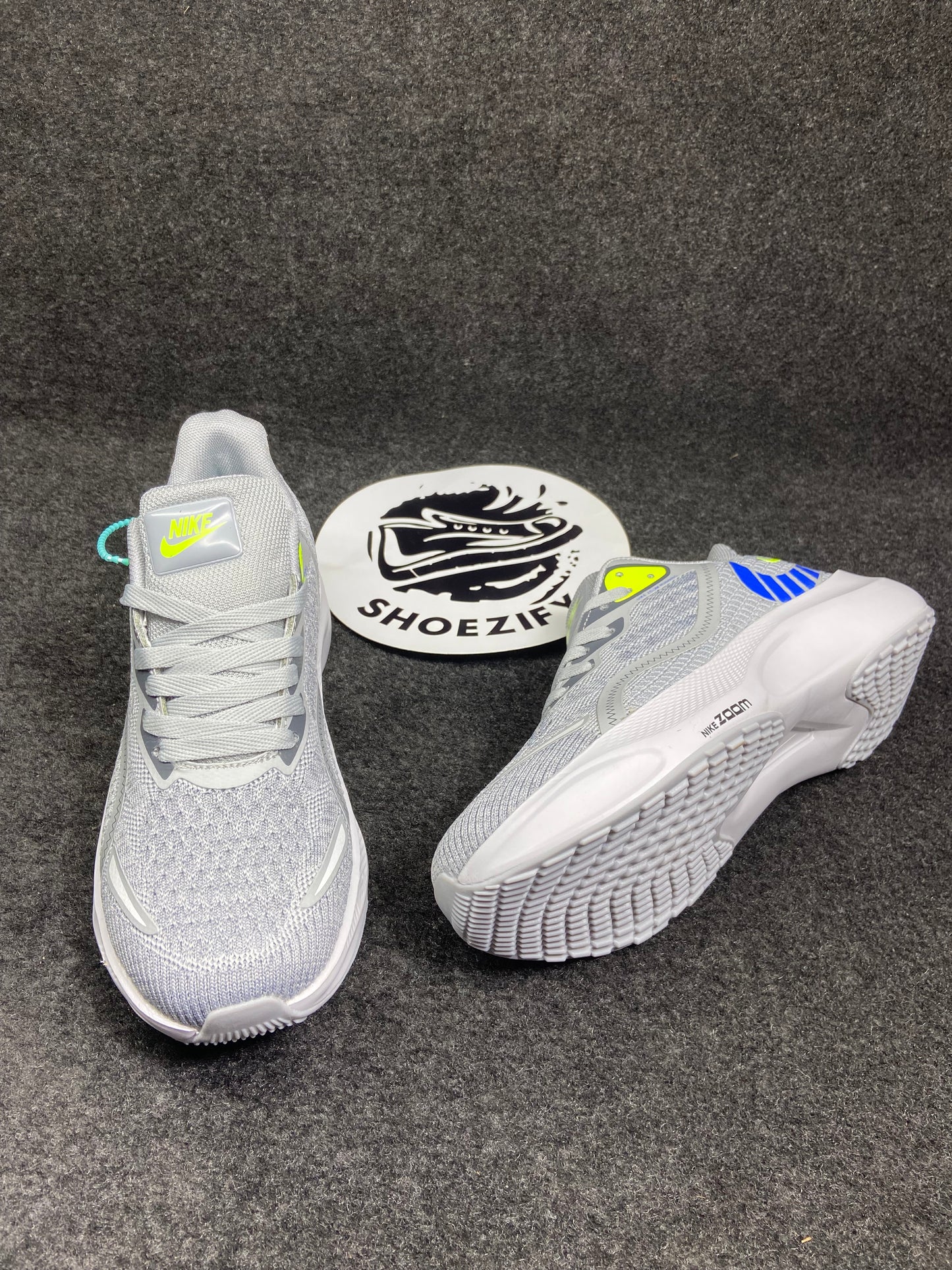 NK AIR ZOOM RUNNER