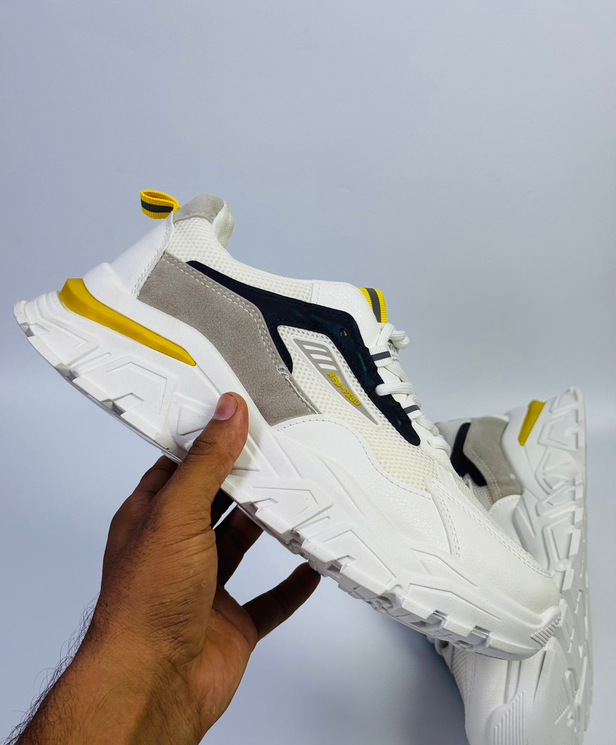 fashion wassics shoes premium quality(off white yellow)