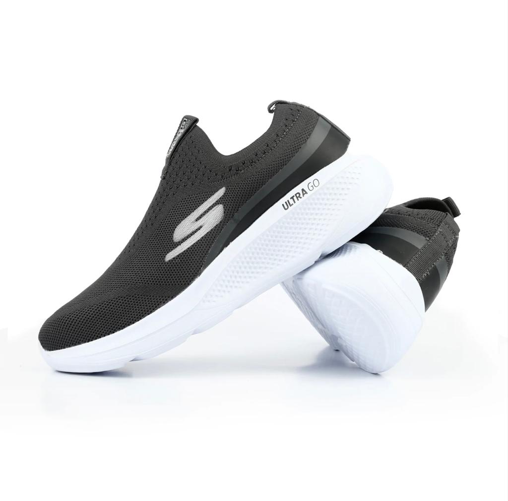 Sketchers Ultra Go runner