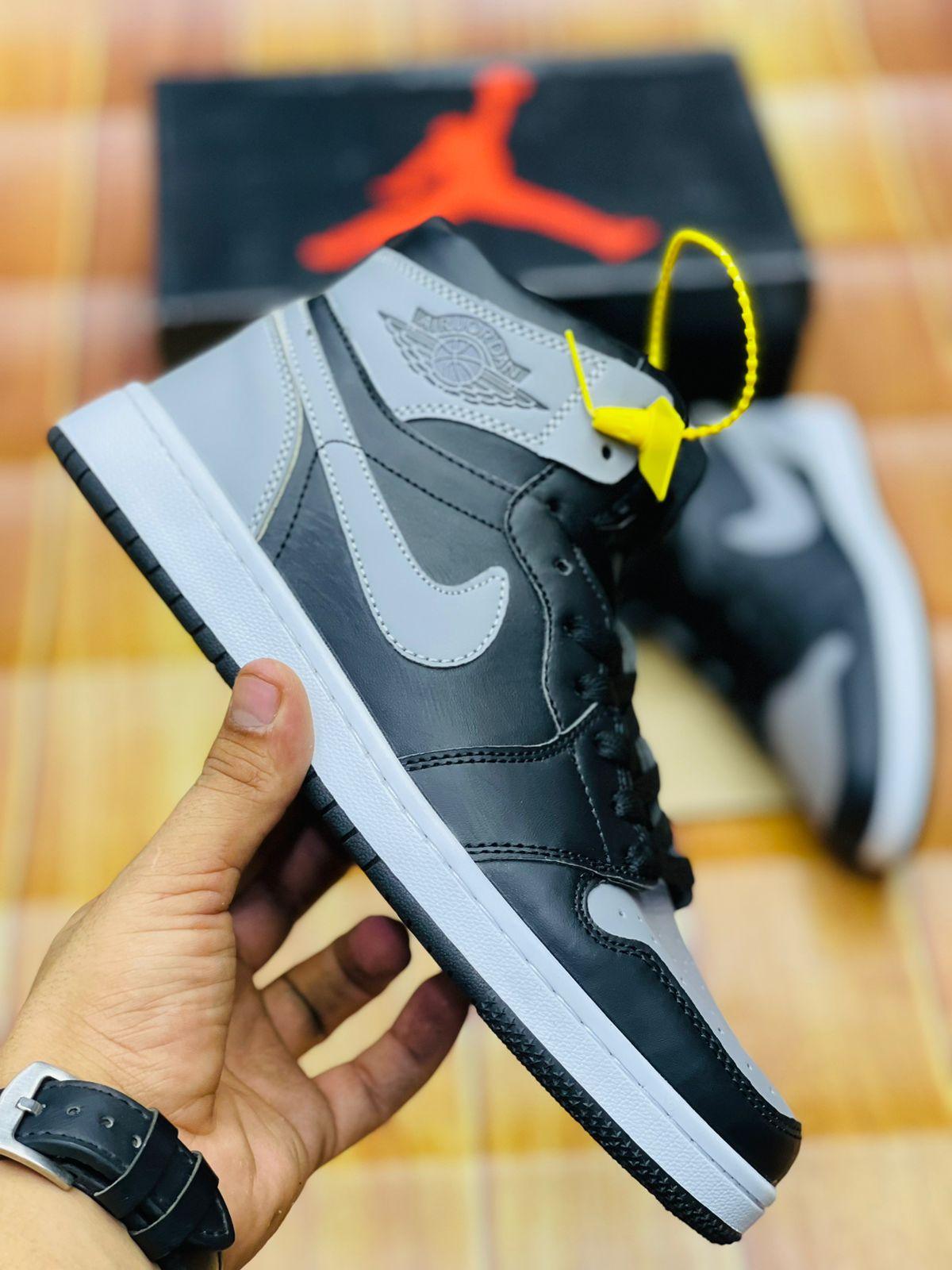 AR Jordan1 - SHOEZIFY