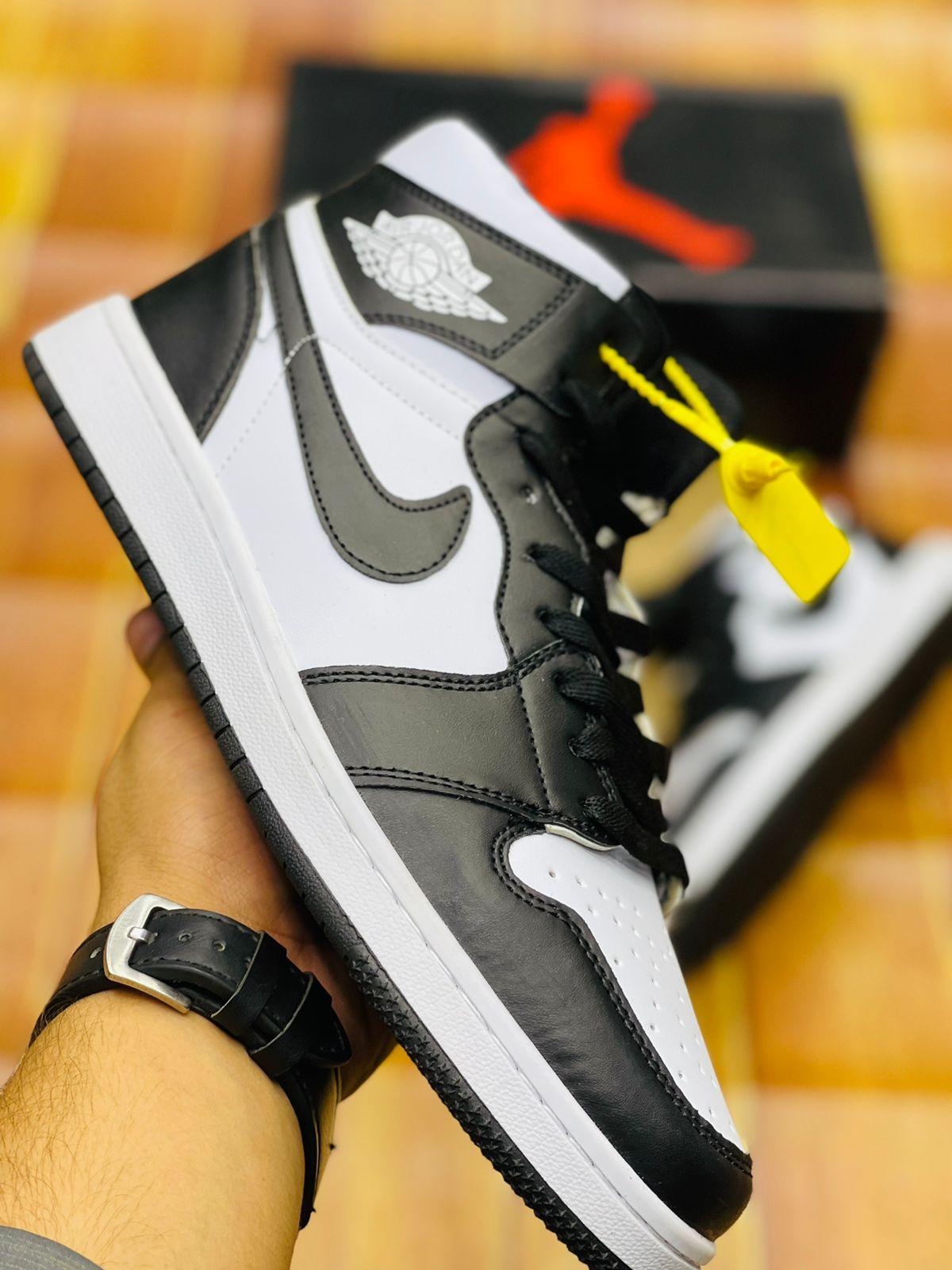 AR Jordan1 - SHOEZIFY