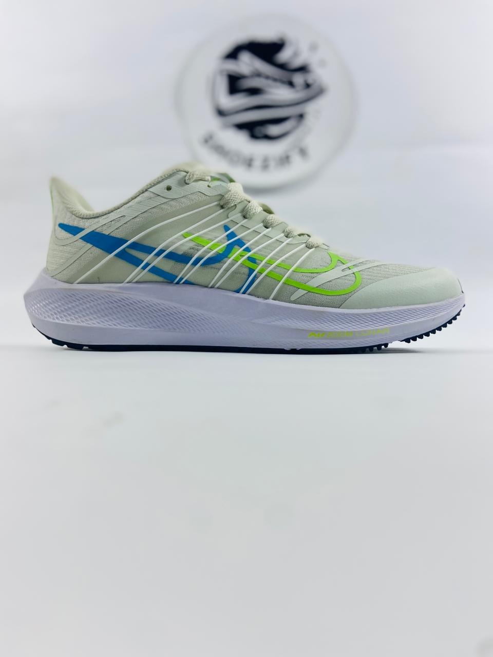 NK AIR ZOOM LUNAR 8