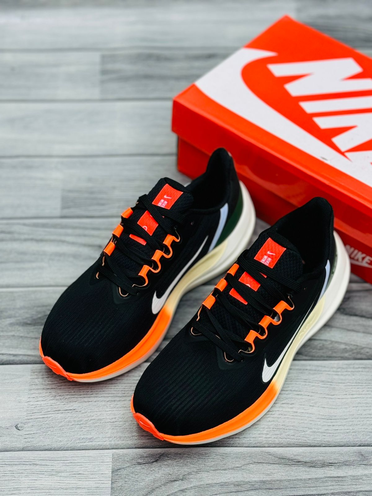 NK WINFLOW 9 Black Orange