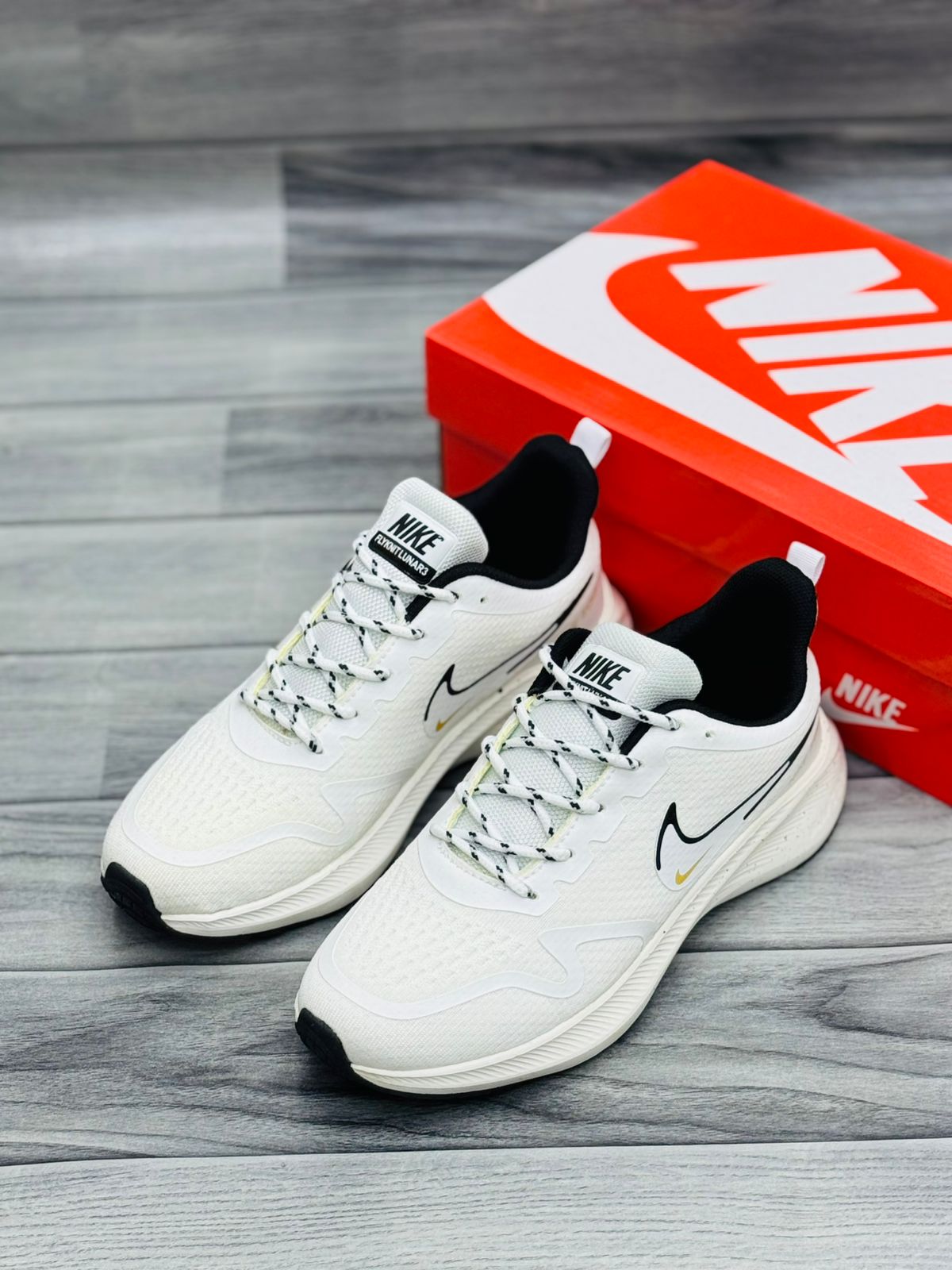 NK AIR ZOOM White Red